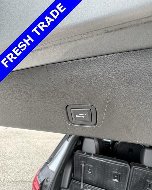 used 2023 Chevrolet Traverse car, priced at $37,487
