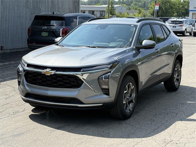 new 2025 Chevrolet Trax car, priced at $25,750
