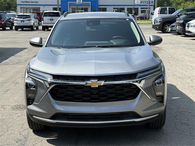 new 2025 Chevrolet Trax car, priced at $25,750
