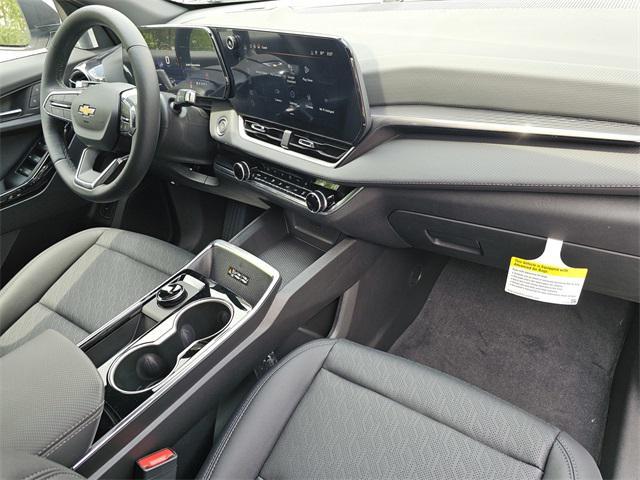 new 2026 Chevrolet Equinox car, priced at $32,045