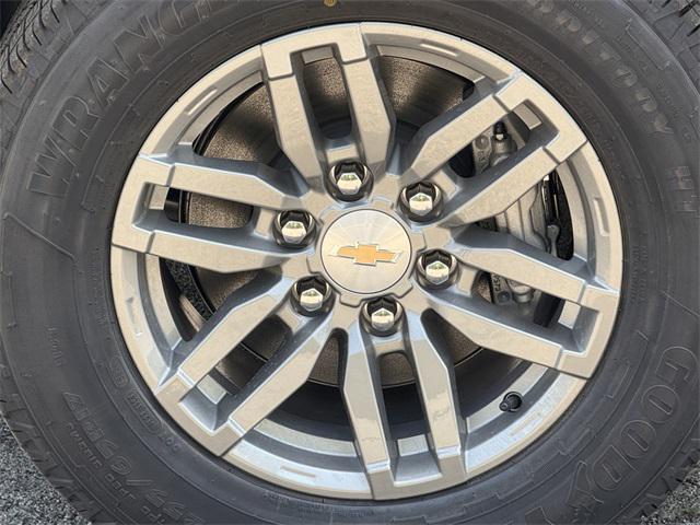 new 2026 Chevrolet Colorado car, priced at $43,250