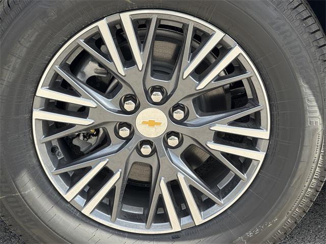 new 2026 Chevrolet Traverse car, priced at $45,415