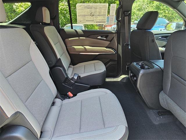 new 2025 Chevrolet Traverse car, priced at $43,310