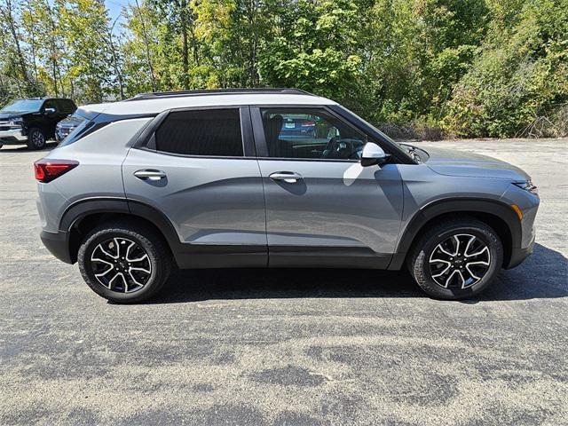 new 2025 Chevrolet TrailBlazer car, priced at $29,164