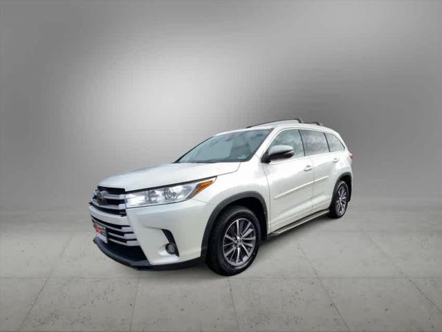 used 2018 Toyota Highlander car, priced at $23,200