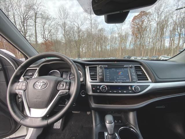 used 2018 Toyota Highlander car, priced at $23,200