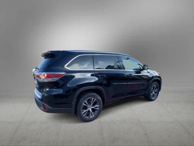 used 2016 Toyota Highlander car, priced at $19,700