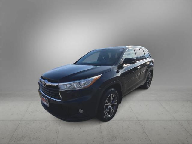 used 2016 Toyota Highlander car, priced at $21,943