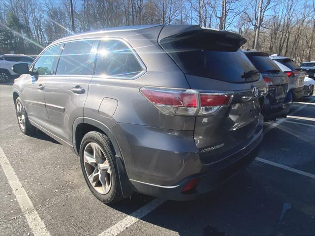 used 2015 Toyota Highlander car, priced at $20,997