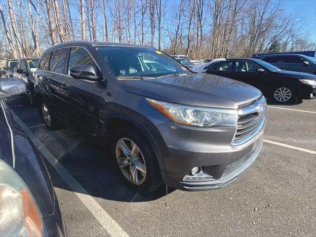 used 2015 Toyota Highlander car, priced at $20,997