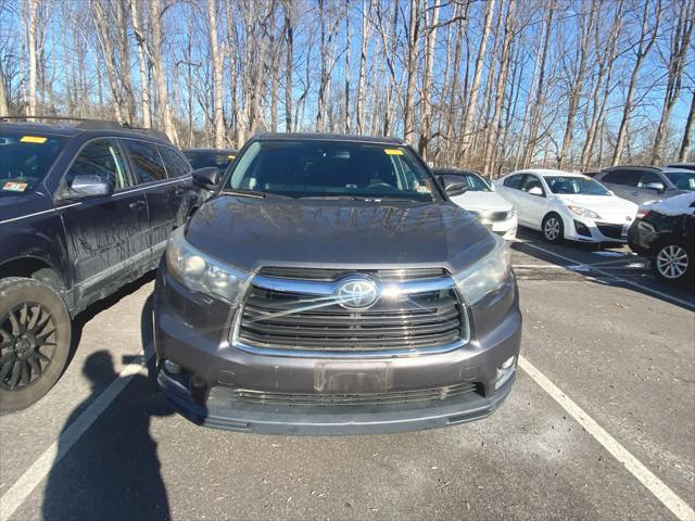 used 2015 Toyota Highlander car, priced at $20,997