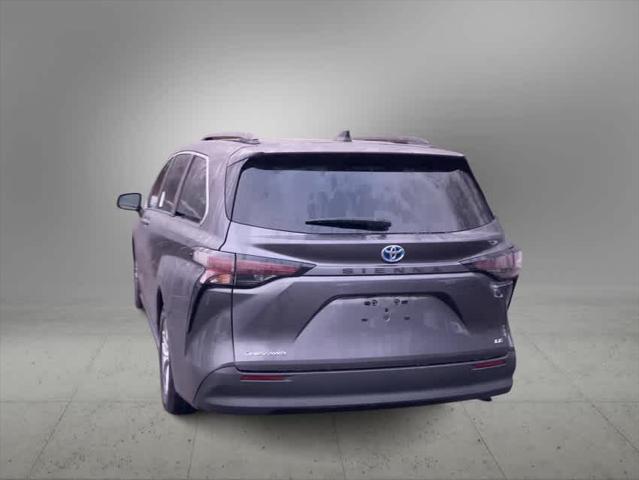 new 2025 Toyota Sienna car, priced at $45,620