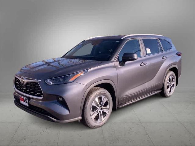 new 2025 Toyota Highlander car, priced at $46,682