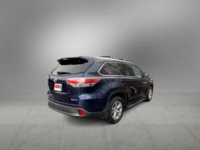 used 2015 Toyota Highlander car, priced at $16,700