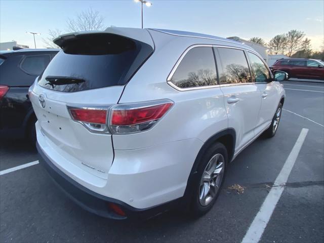 used 2015 Toyota Highlander car, priced at $17,949