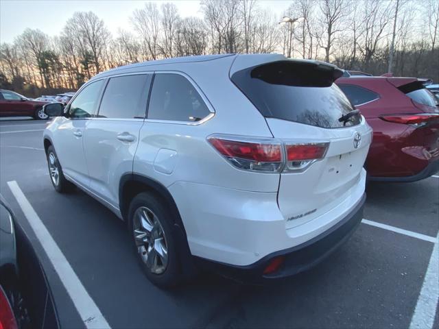 used 2015 Toyota Highlander car, priced at $17,949