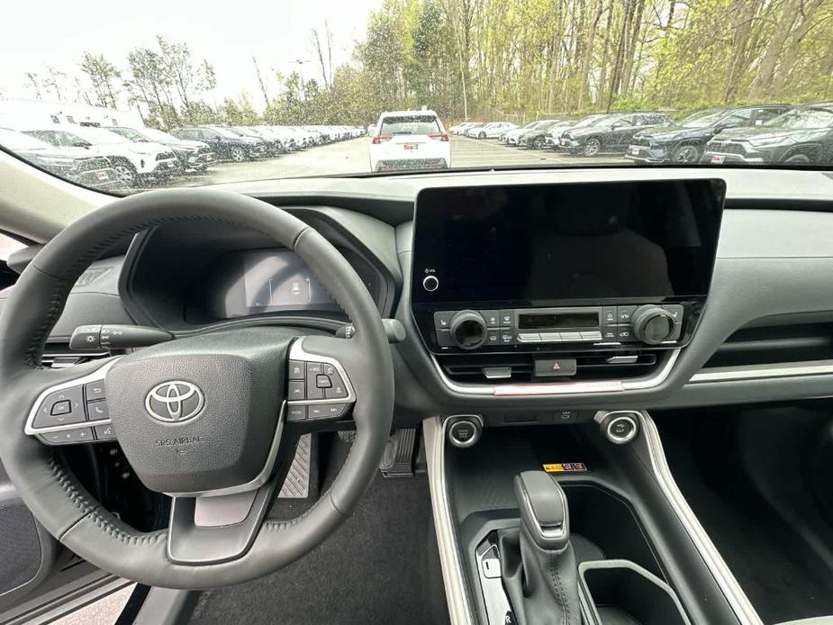 new 2024 Toyota Grand Highlander car, priced at $43,989