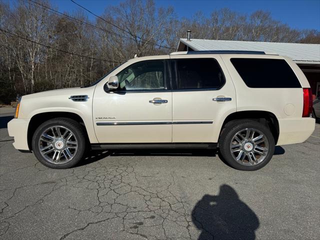 used 2013 Cadillac Escalade car, priced at $21,995