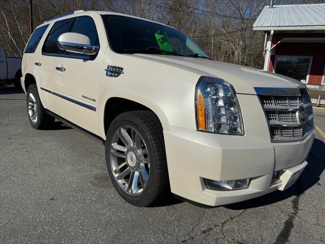 used 2013 Cadillac Escalade car, priced at $21,995