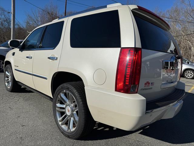 used 2013 Cadillac Escalade car, priced at $21,995