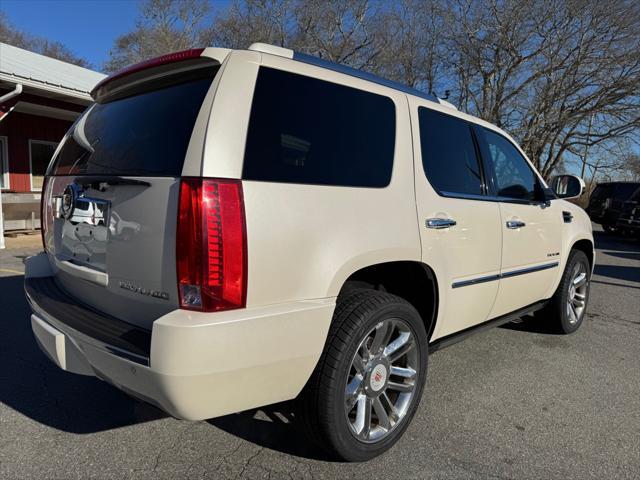 used 2013 Cadillac Escalade car, priced at $21,995