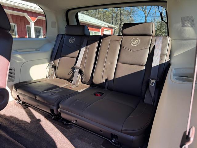 used 2013 Cadillac Escalade car, priced at $21,995