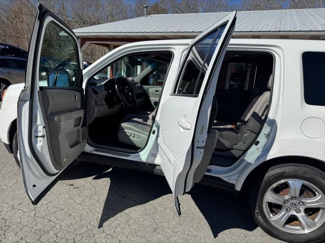 used 2013 Honda Pilot car, priced at $9,995