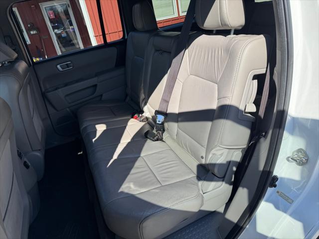 used 2013 Honda Pilot car, priced at $9,995