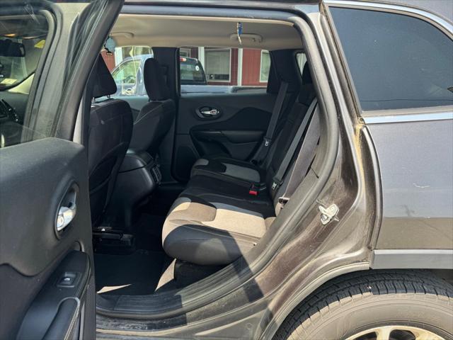used 2014 Jeep Cherokee car, priced at $6,995