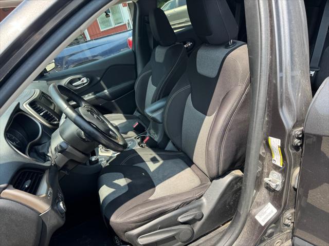 used 2014 Jeep Cherokee car, priced at $6,995