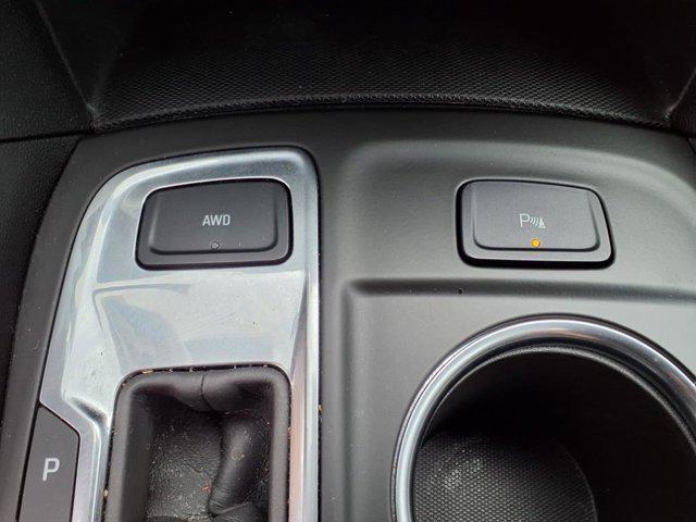 used 2022 Chevrolet Equinox car, priced at $15,980