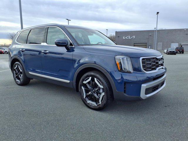 used 2023 Kia Telluride car, priced at $35,480