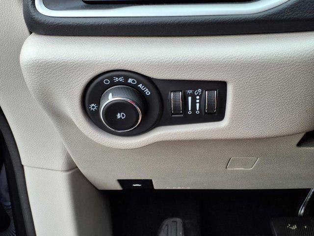 used 2023 Chrysler Pacifica car, priced at $22,980