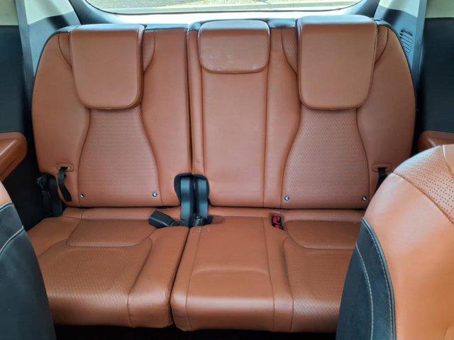 used 2023 Kia Carnival car, priced at $33,980