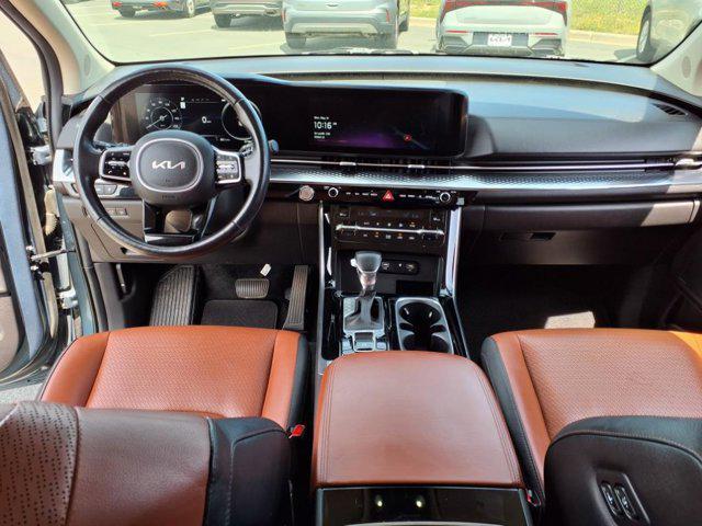 used 2023 Kia Carnival car, priced at $33,980