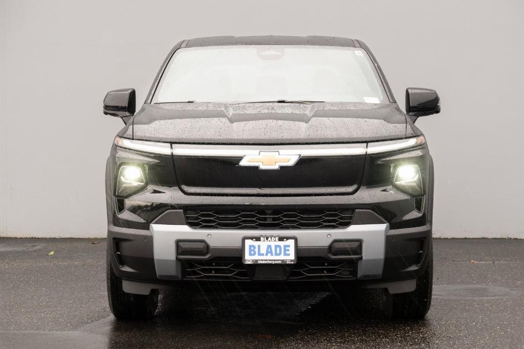 new 2025 Chevrolet Silverado EV car, priced at $75,490