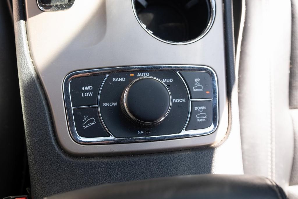used 2014 Jeep Grand Cherokee car, priced at $12,500