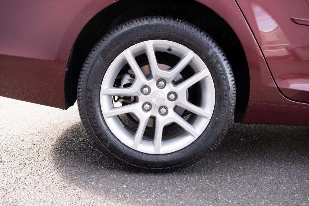 used 2015 Chevrolet Malibu car, priced at $10,000