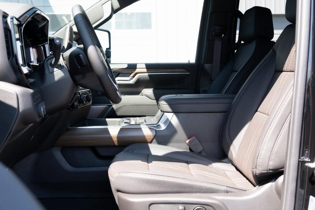 new 2025 Chevrolet Silverado 3500 car, priced at $88,965