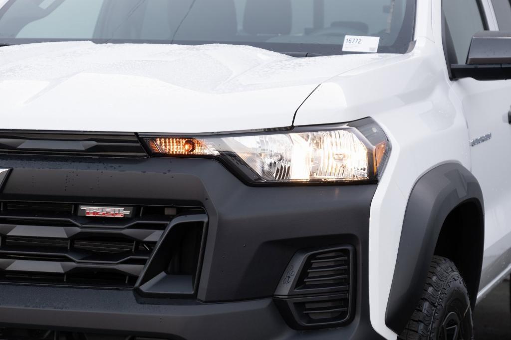 new 2025 Chevrolet Colorado car, priced at $42,395