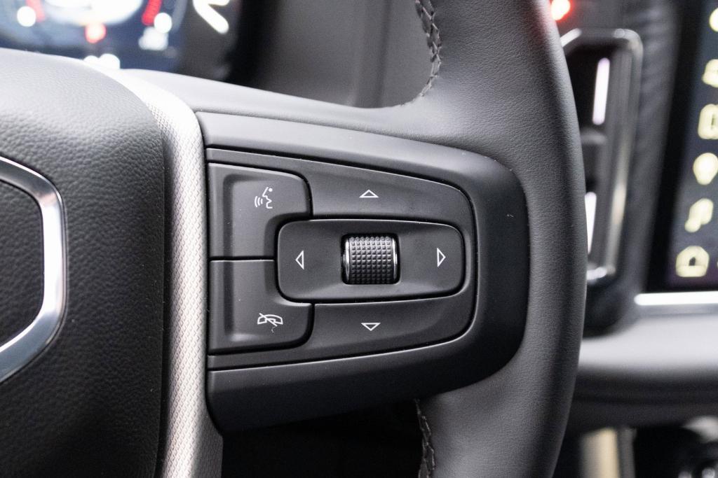 used 2023 GMC Yukon XL car, priced at $70,100