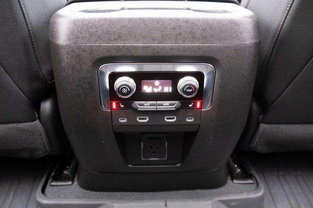 used 2023 GMC Yukon XL car, priced at $70,100