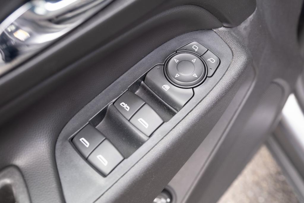 used 2018 Chevrolet Equinox car, priced at $16,500