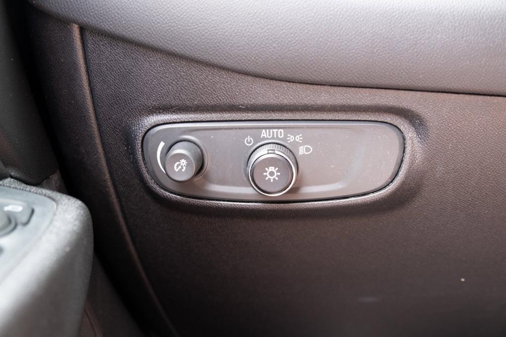 used 2018 Chevrolet Equinox car, priced at $16,500