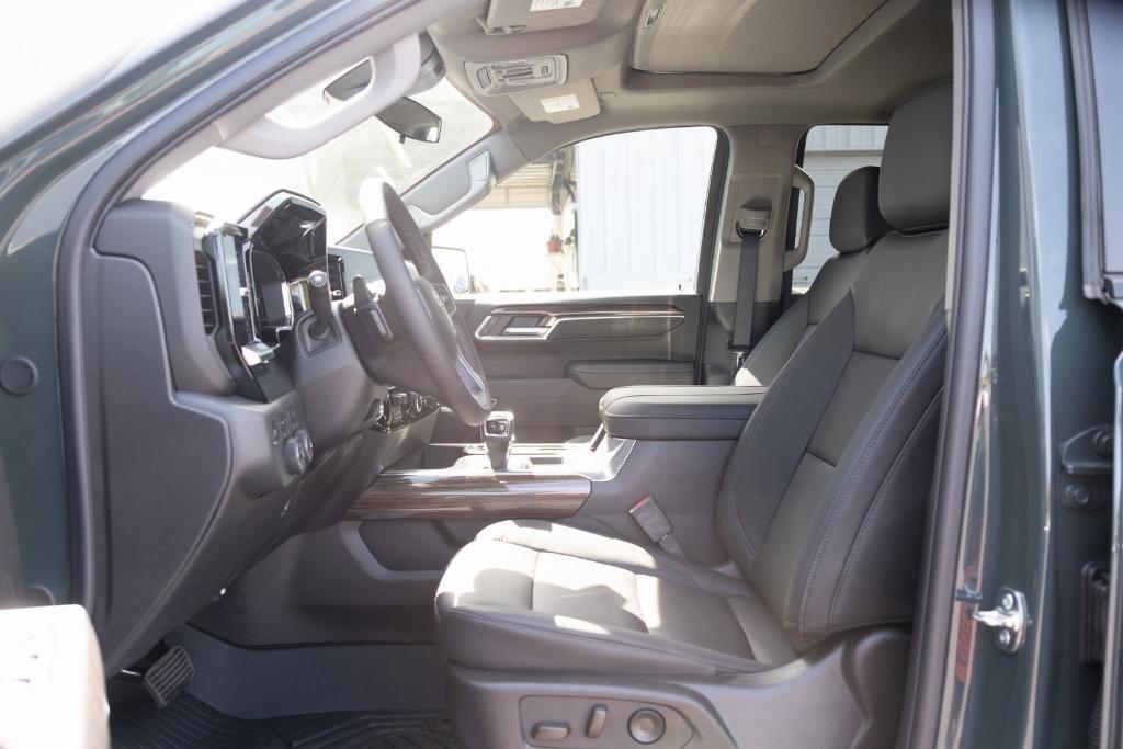 new 2025 Chevrolet Silverado 1500 car, priced at $63,464