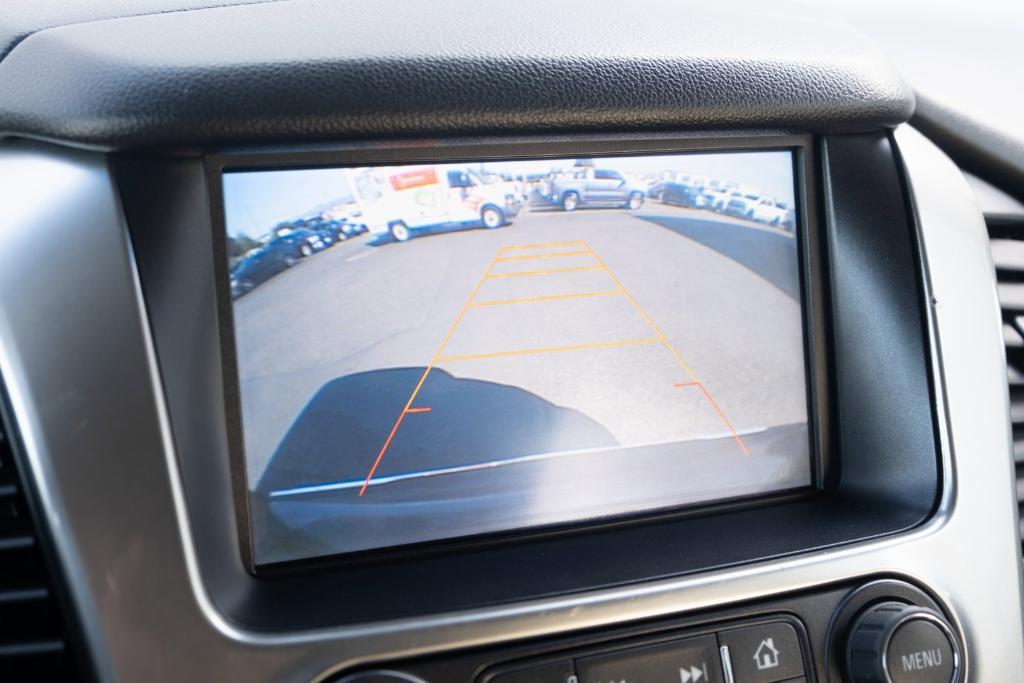 used 2015 Chevrolet Suburban car, priced at $22,900