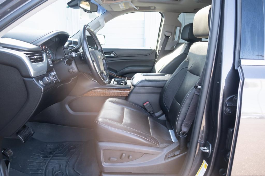 used 2015 Chevrolet Suburban car, priced at $22,900