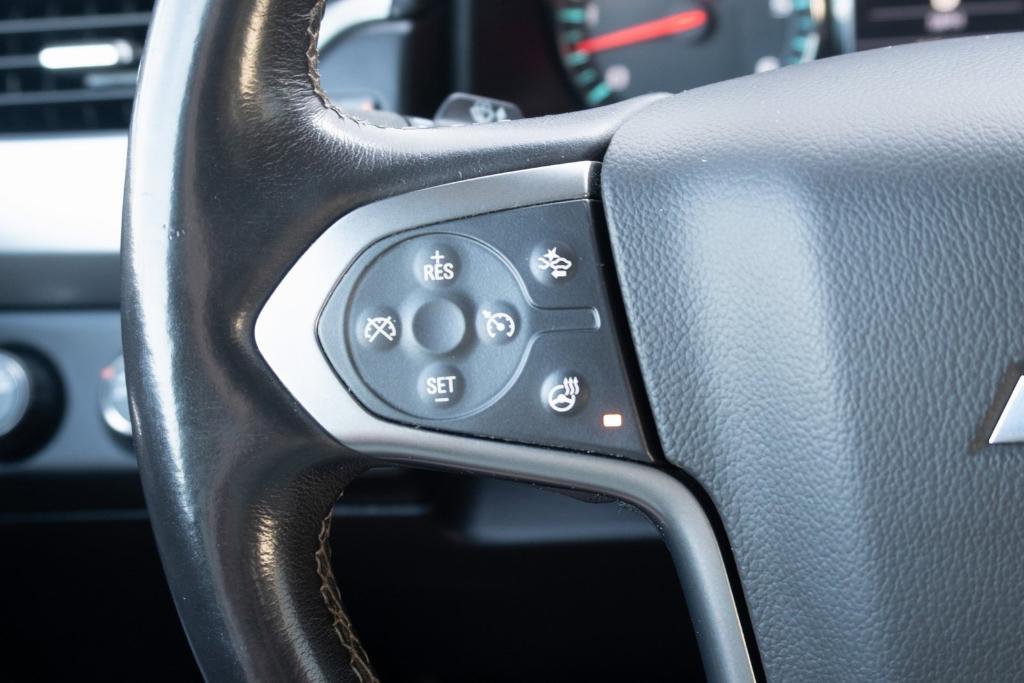 used 2015 Chevrolet Suburban car, priced at $22,900
