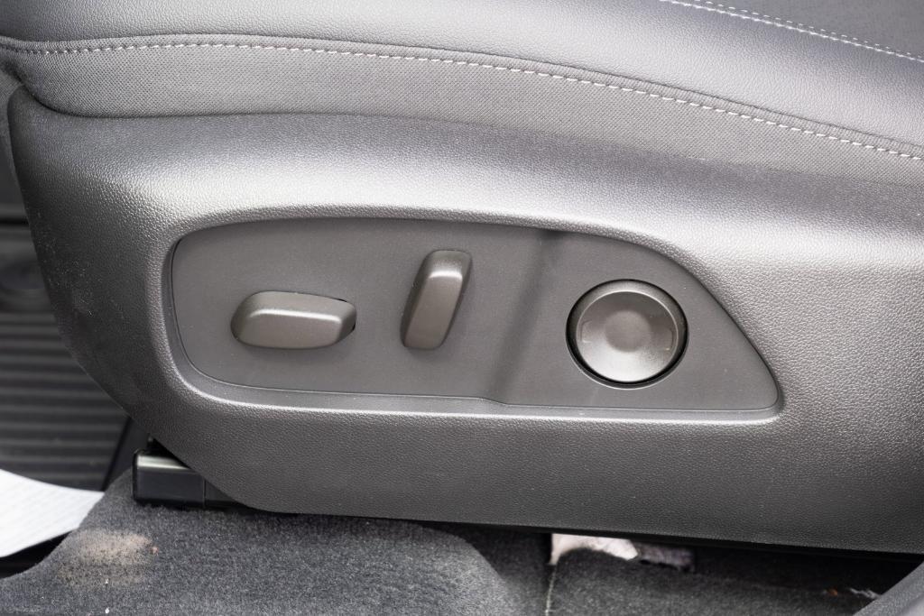 new 2026 Chevrolet Equinox car, priced at $35,060
