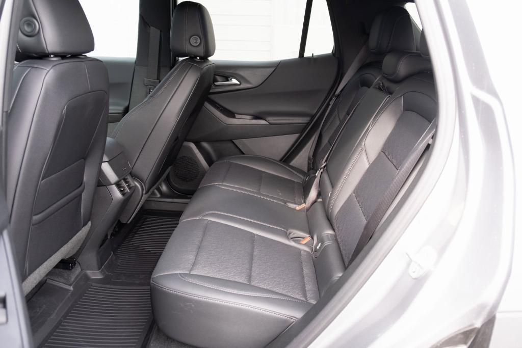 new 2026 Chevrolet Equinox car, priced at $35,060